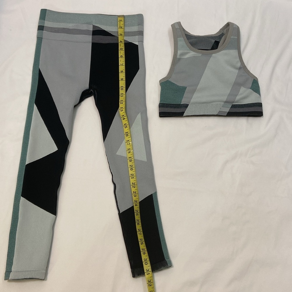 Nike Sculpt Lux Icon Clash Women’s Green Multi Colored Shorts Bra &Tights.Size-L - Picture 8 of 11